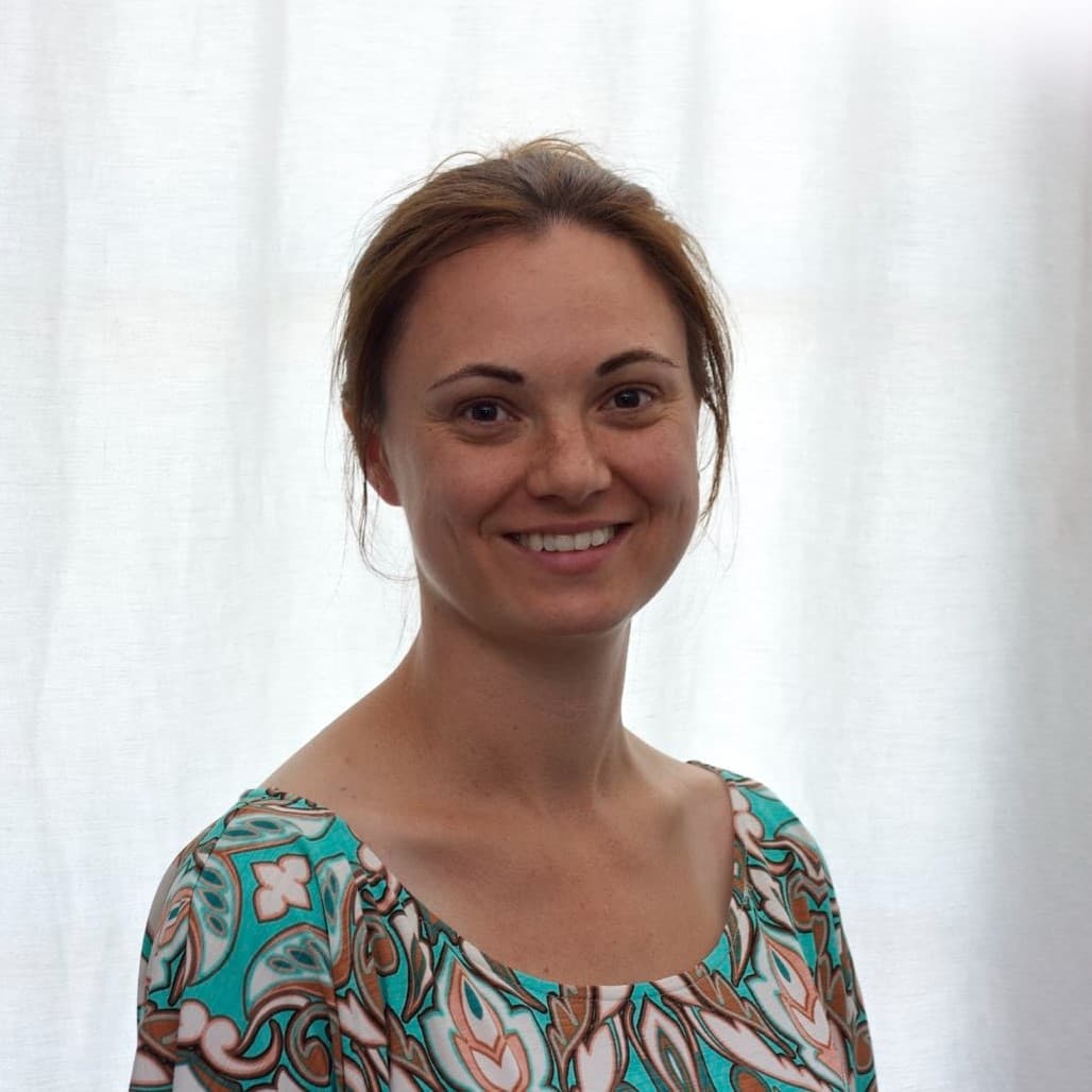 Alison Mulder Headshot